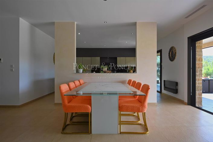 Image No.21-4 Bed House for sale