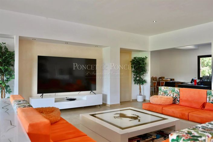 Image No.23-4 Bed House for sale