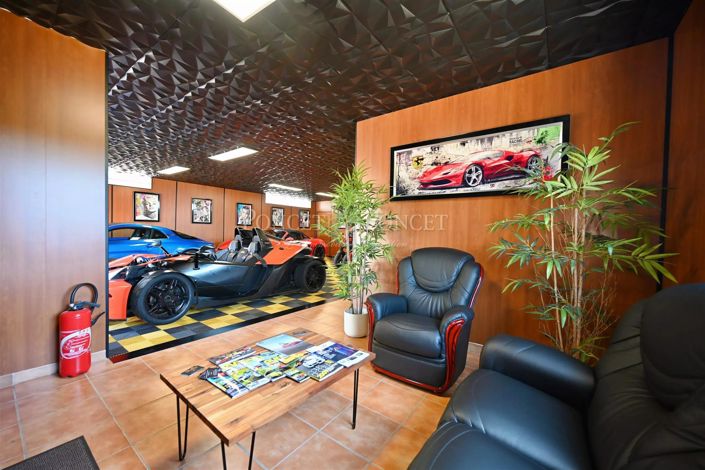 Image No.24-4 Bed House for sale