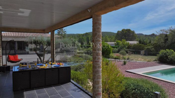 Image No.8-4 Bed House for sale