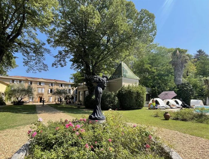 Image No.11-25 Bed House for sale