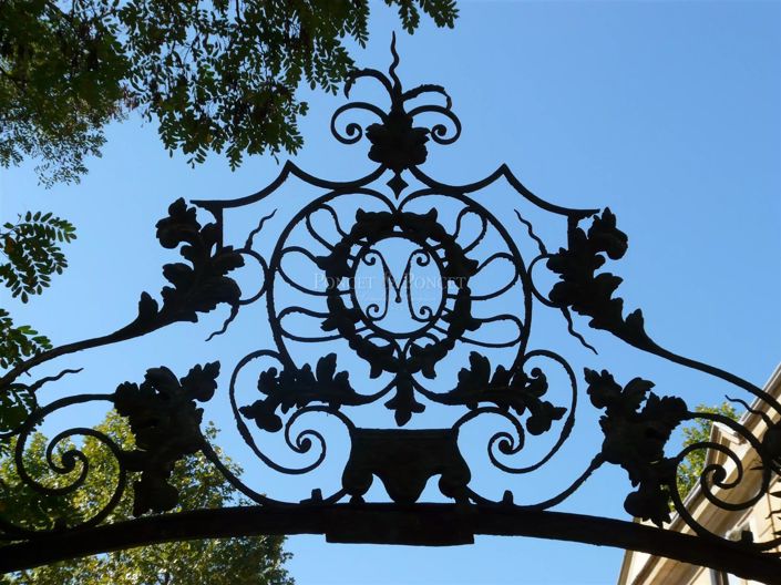 Image No.18-25 Bed House for sale