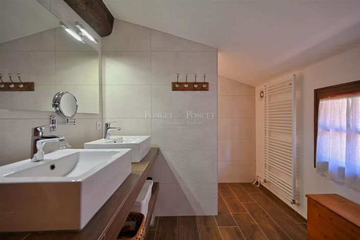 Image No.19-4 Bed House for sale