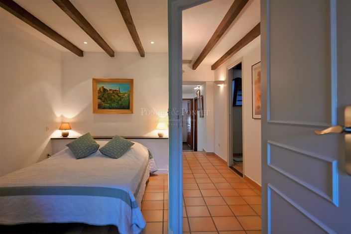 Image No.22-4 Bed House for sale