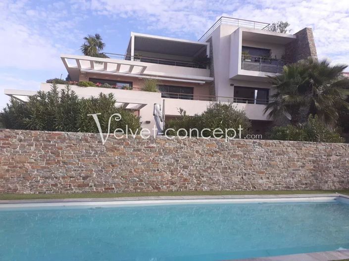 Image No.1-3 Bed Apartment for sale