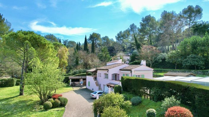 Image No.1-5 Bed House for sale
