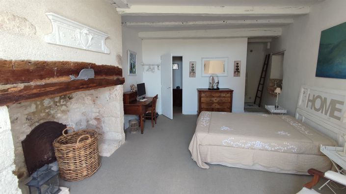 Image No.10-5 Bed House for sale