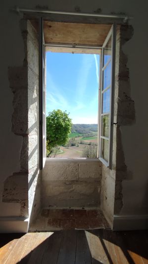 Image No.18-5 Bed House for sale