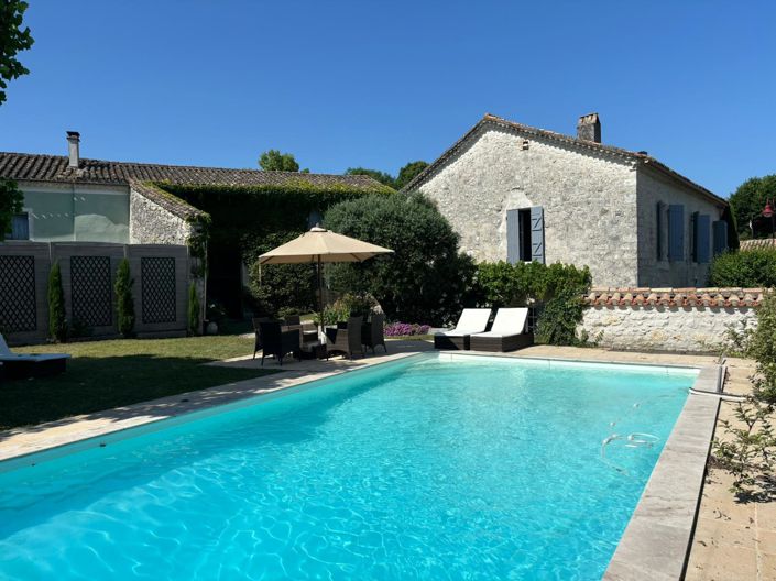 Image No.2-5 Bed House for sale