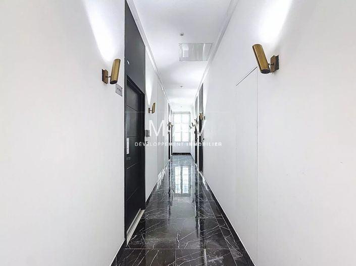 Image No.17-Propriété de 1 chambre à vendre à Nice