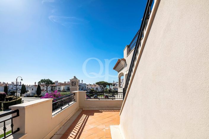 Image No.22-2 Bed House for sale