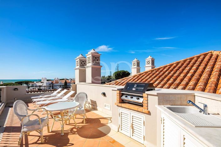 Image No.4-2 Bed House for sale