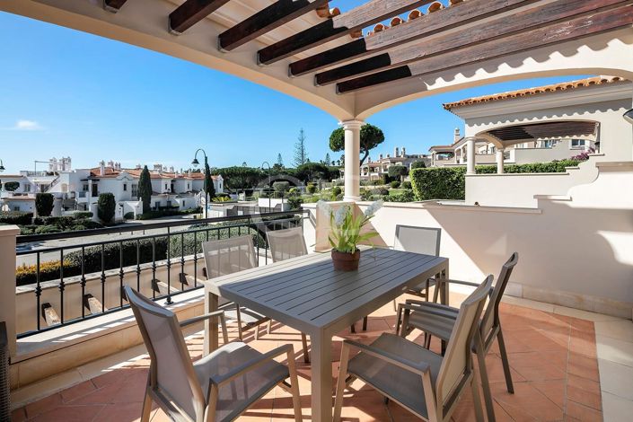 Image No.6-2 Bed House for sale