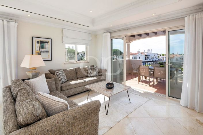 Image No.7-2 Bed House for sale