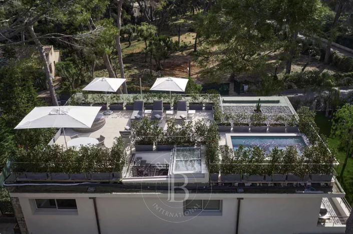 Image No.16-5 Bed House for sale