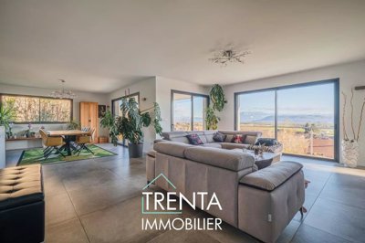 1 - Colombe, Maison