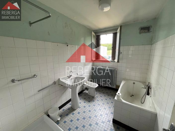 Image No.16-4 Bed House for sale