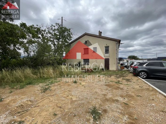 Image No.2-4 Bed House for sale