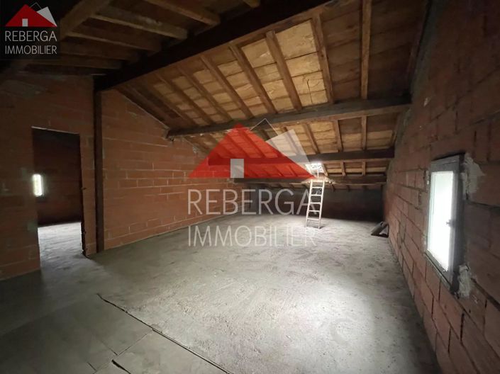 Image No.20-4 Bed House for sale