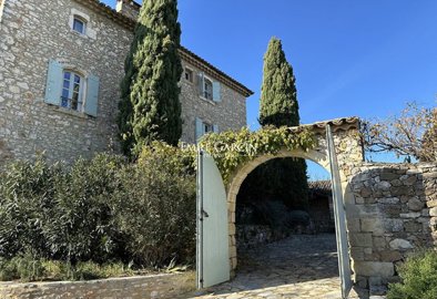 1 - Goudargues, Maison