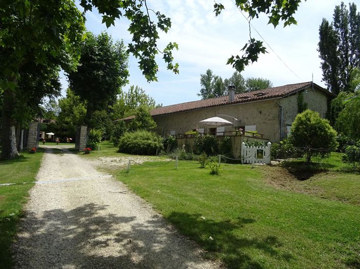 Image No.15-6 Bed Property for sale