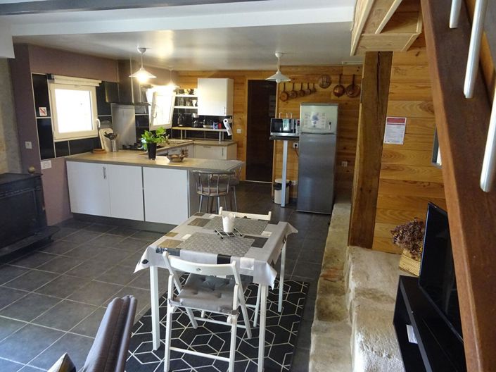 Image No.16-6 Bed Property for sale