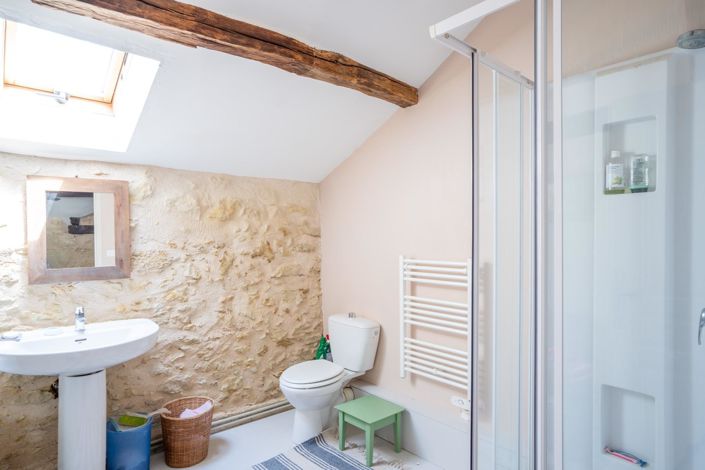 Image No.20-6 Bed House for sale