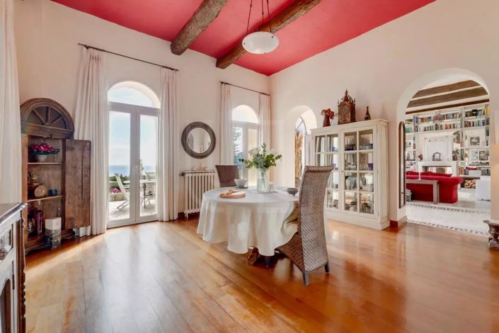 Image No.7-4 Bed House for sale