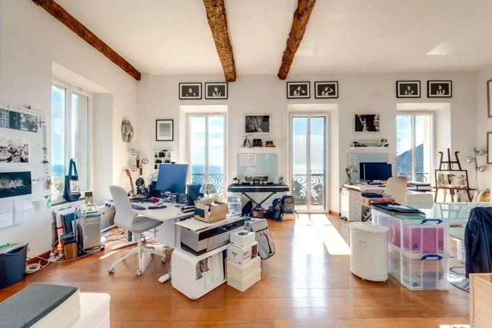 Image No.8-4 Bed House for sale