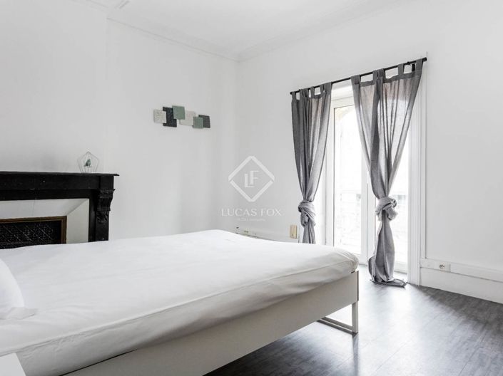 Image No.1-4 Bed Apartment for sale