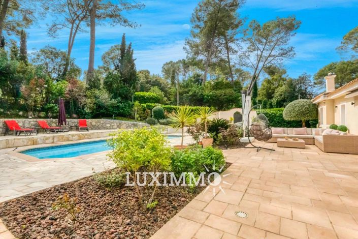 Image No.11-5 Bed House for sale