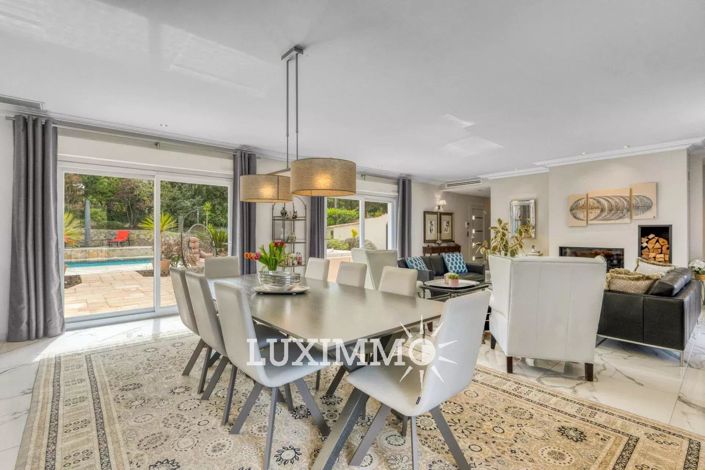 Image No.4-5 Bed House for sale