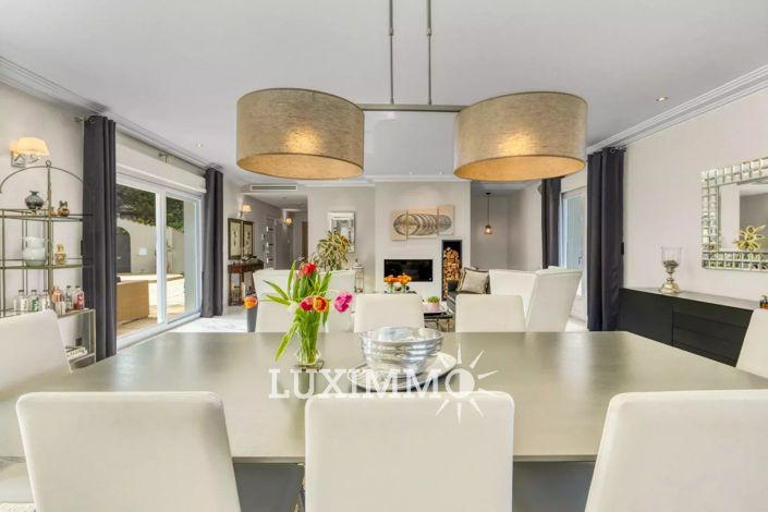 Image No.5-5 Bed House for sale