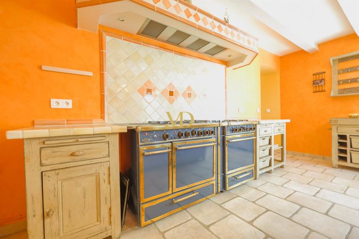 Image No.27-7 Bed House for sale