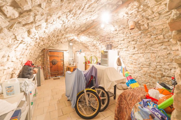 Image No.31-7 Bed House for sale