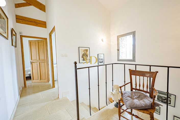 Image No.18-4 Bed House for sale