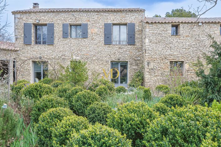 Image No.2-Maison de 4 chambres à vendre à Gordes