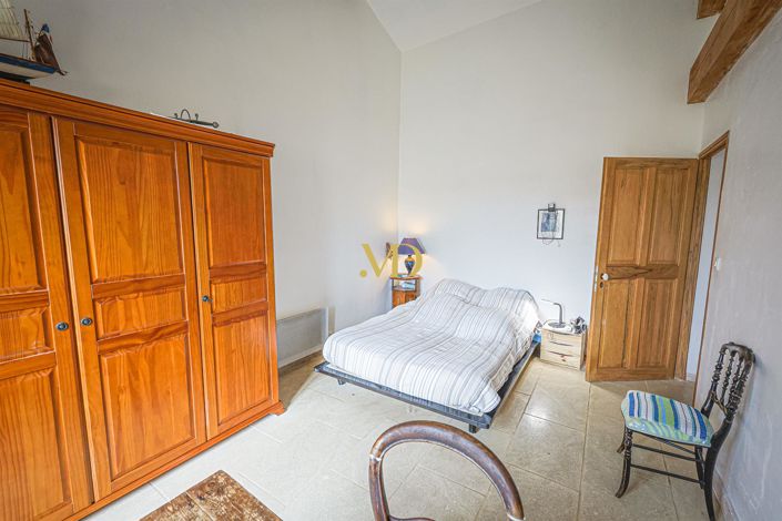 Image No.20-4 Bed House for sale