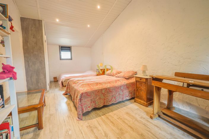 Image No.23-4 Bed House for sale