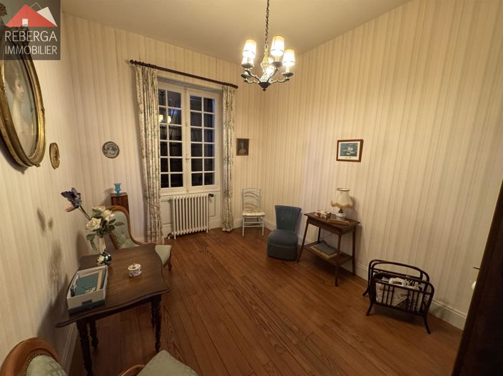 Image No.17-4 Bed House for sale