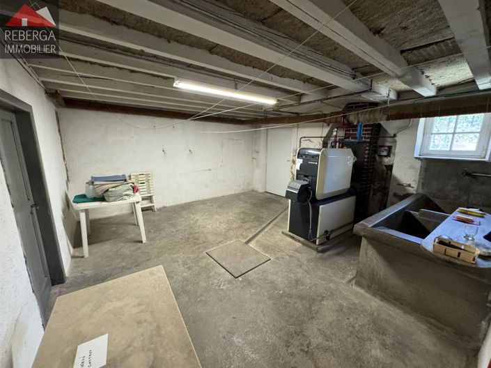 Image No.26-4 Bed House for sale