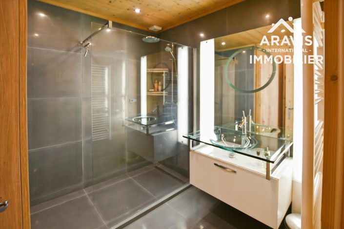 Image No.11-4 Bed House for sale