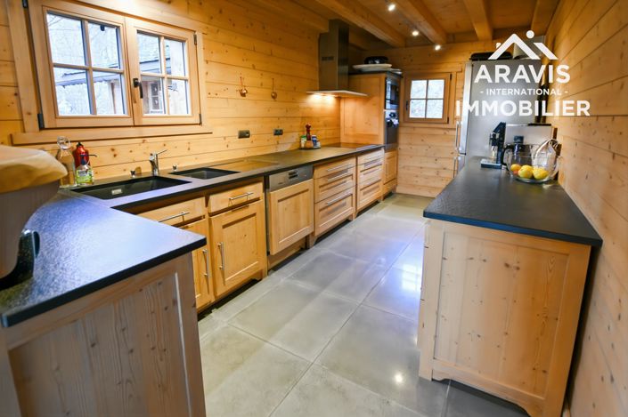 Image No.5-4 Bed House for sale