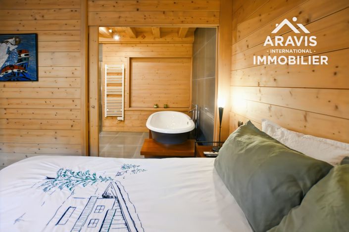 Image No.8-4 Bed House for sale