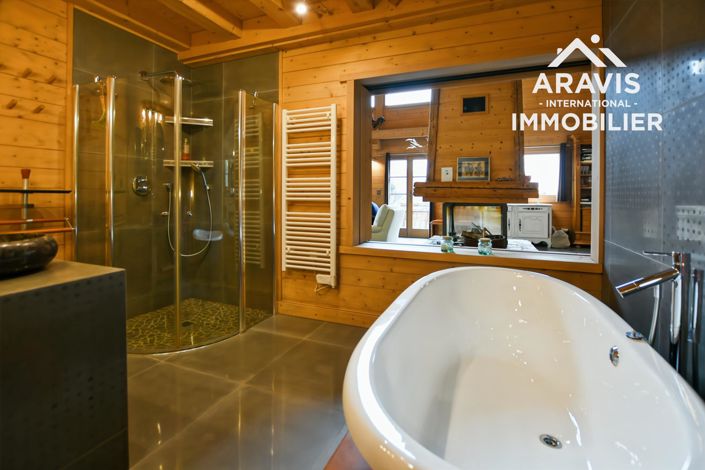 Image No.9-4 Bed House for sale