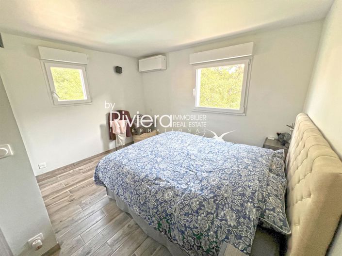 Image No.10-4 Bed House for sale