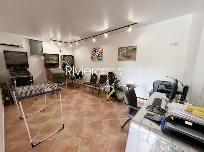 Image No.17-4 Bed House for sale