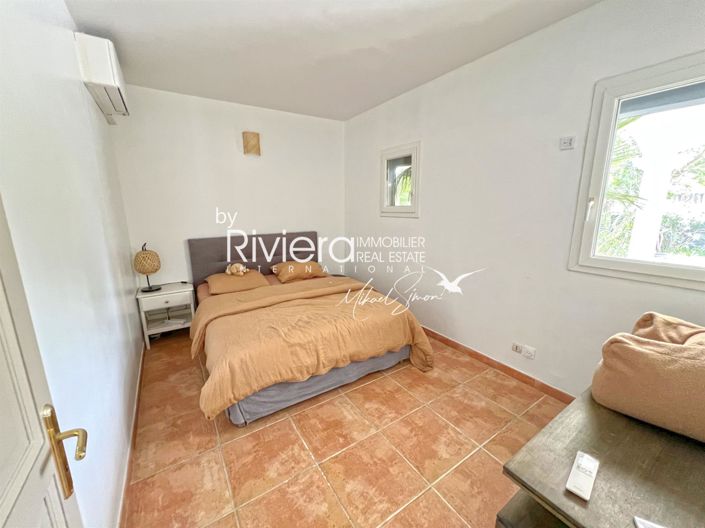 Image No.18-4 Bed House for sale