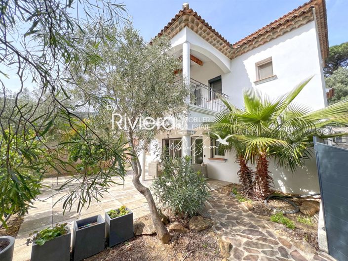 Image No.2-4 Bed House for sale