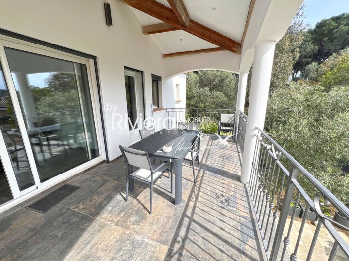 Image No.9-4 Bed House for sale